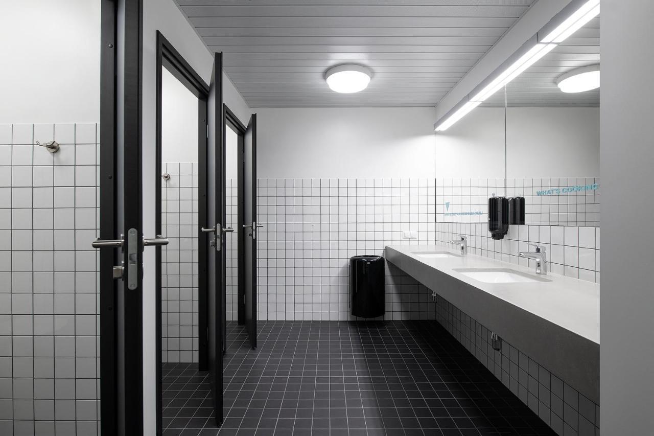 Neotel Tallinn Bagian luar foto